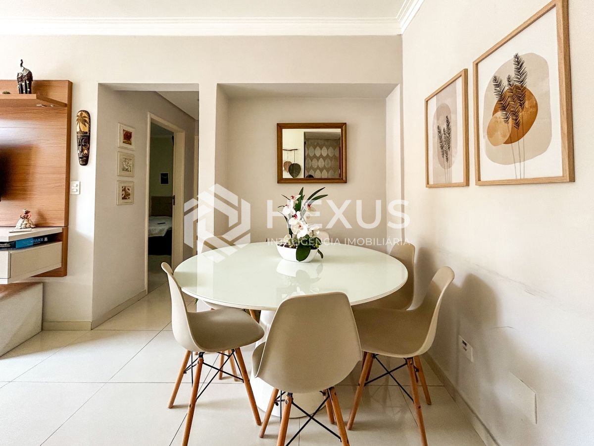 Foto 3 de Apartamento reformado com lazer a 200m da praia na Enseada, Guarujá