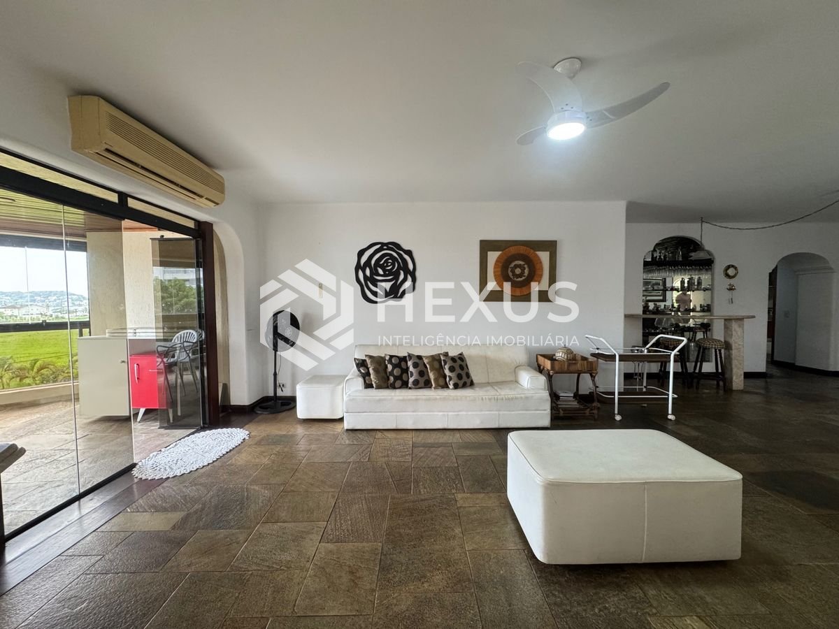 Foto 5 de Apartamento reformado com varanda vista mar a 100m da praia na Enseada, Guarujá