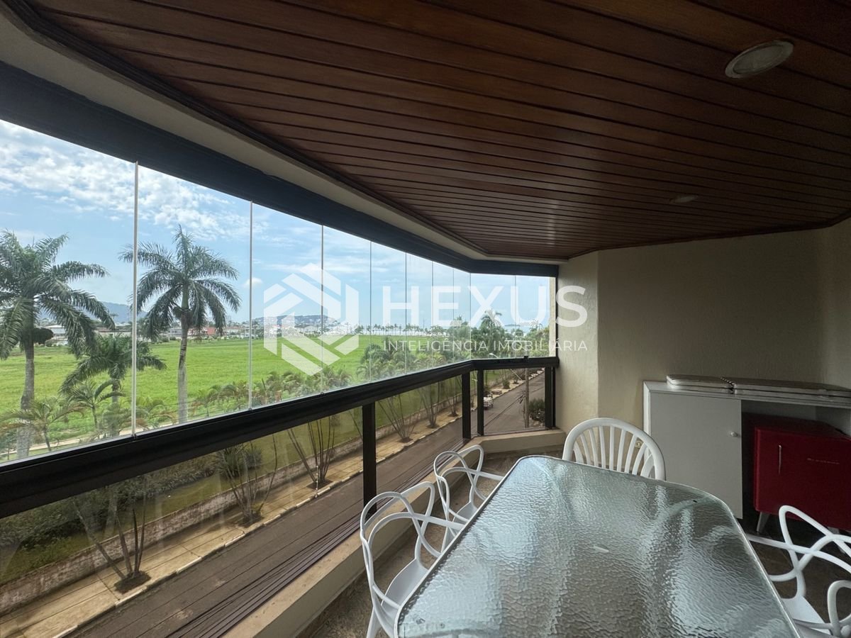 Apartamento na Enseada — foto 1
