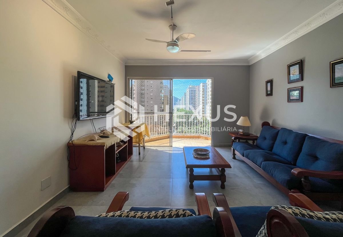 Foto 4 de Apartamento com varanda e lazer a 2 quadras da praia na região da Barra Funda nas Pitangueiras, Guarujá