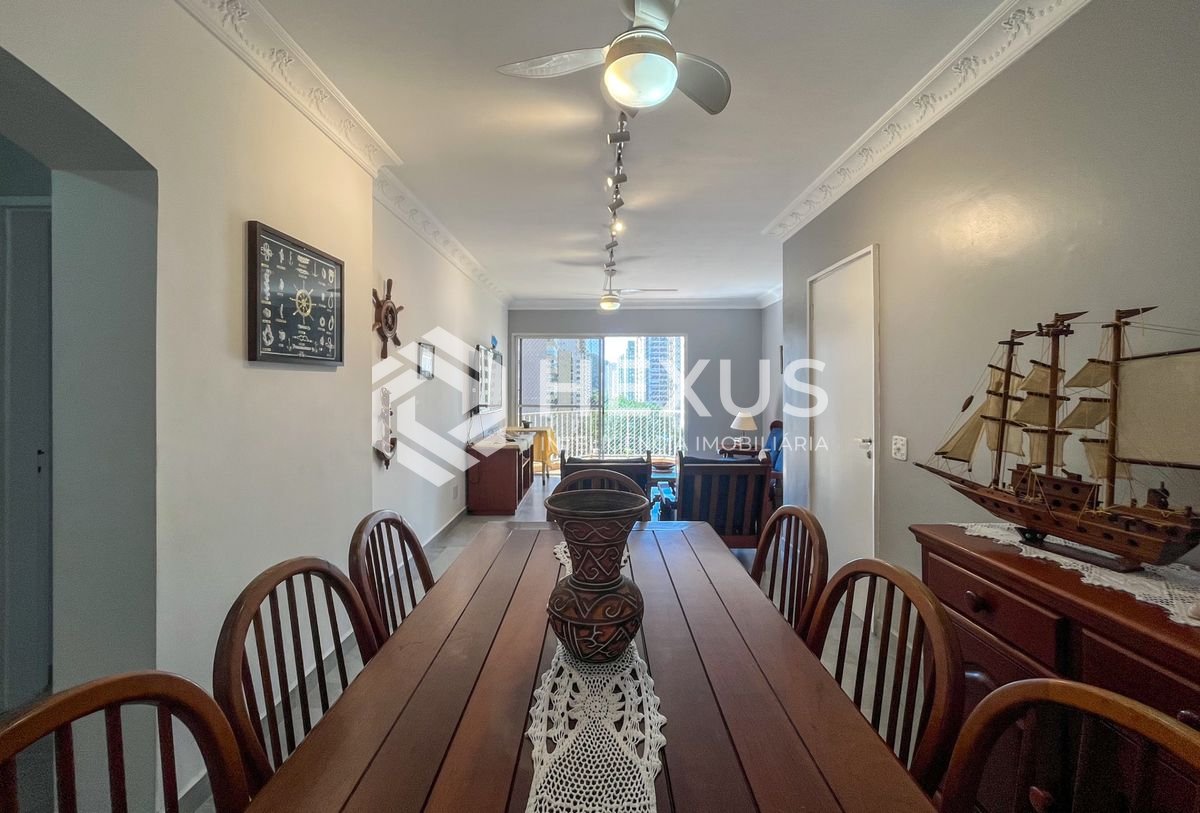 Foto 5 de Apartamento com varanda e lazer a 2 quadras da praia na região da Barra Funda nas Pitangueiras, Guarujá