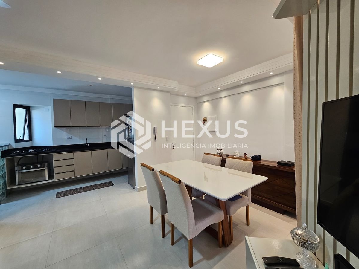 Foto 5 de Apartamento com varanda e lazer a 2 quadras da praia no Tombo, Guarujá
