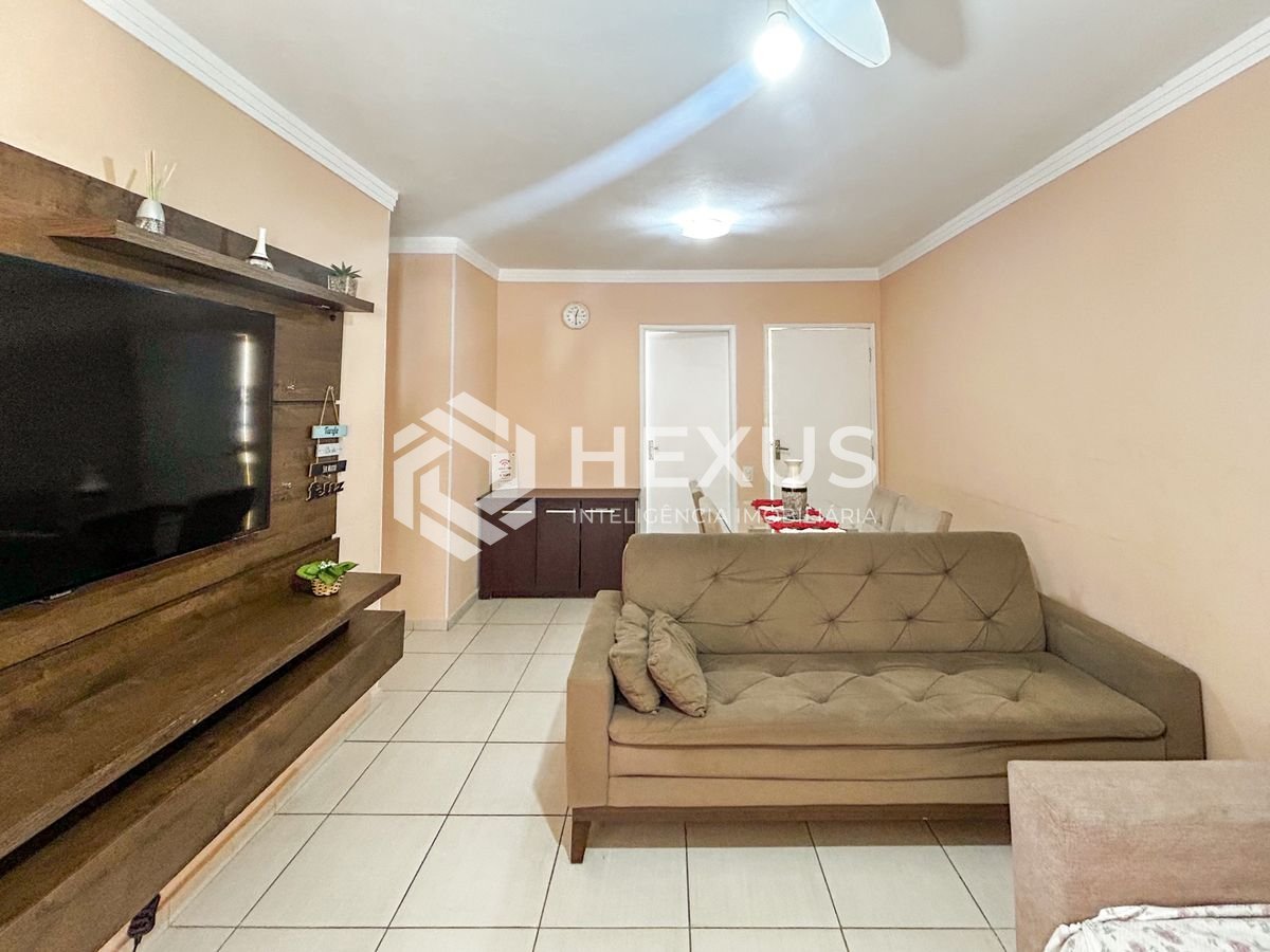 Foto 3 de Apartamento com varanda e lazer a 400m da praia na região do Aquário na Enseada, Guarujá