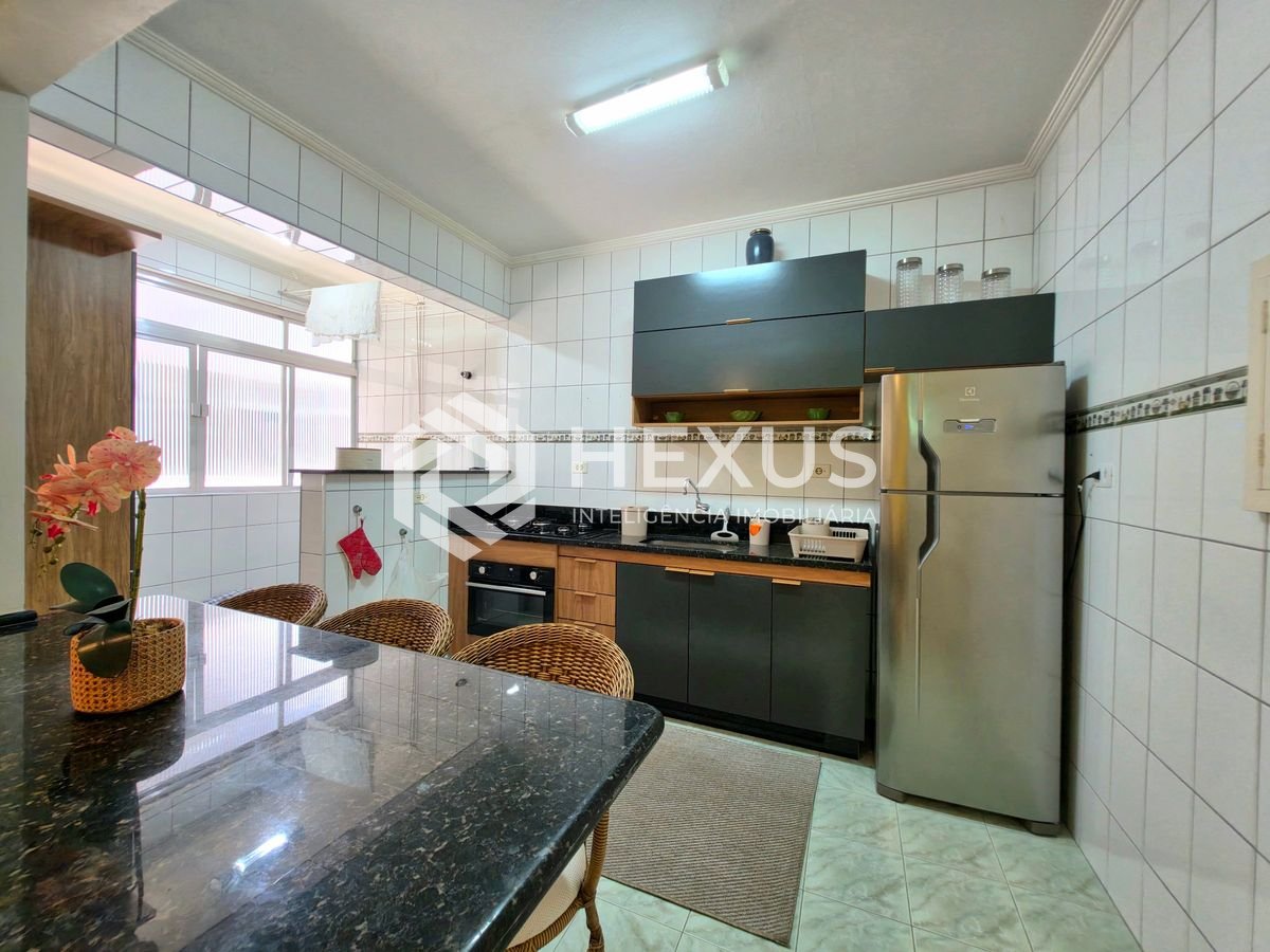 Foto 4 de Apartamento a 2 quadras da praia na região da Barra Funda nas Pitangueiras, Guarujá