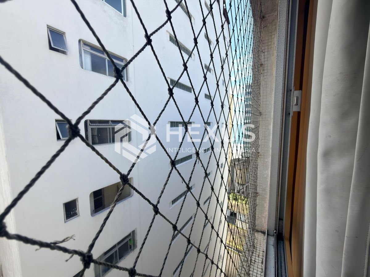 Foto 3 de Apartamento com vista mar e lazer a 150m da praia nas Pitangueiras, Guarujá