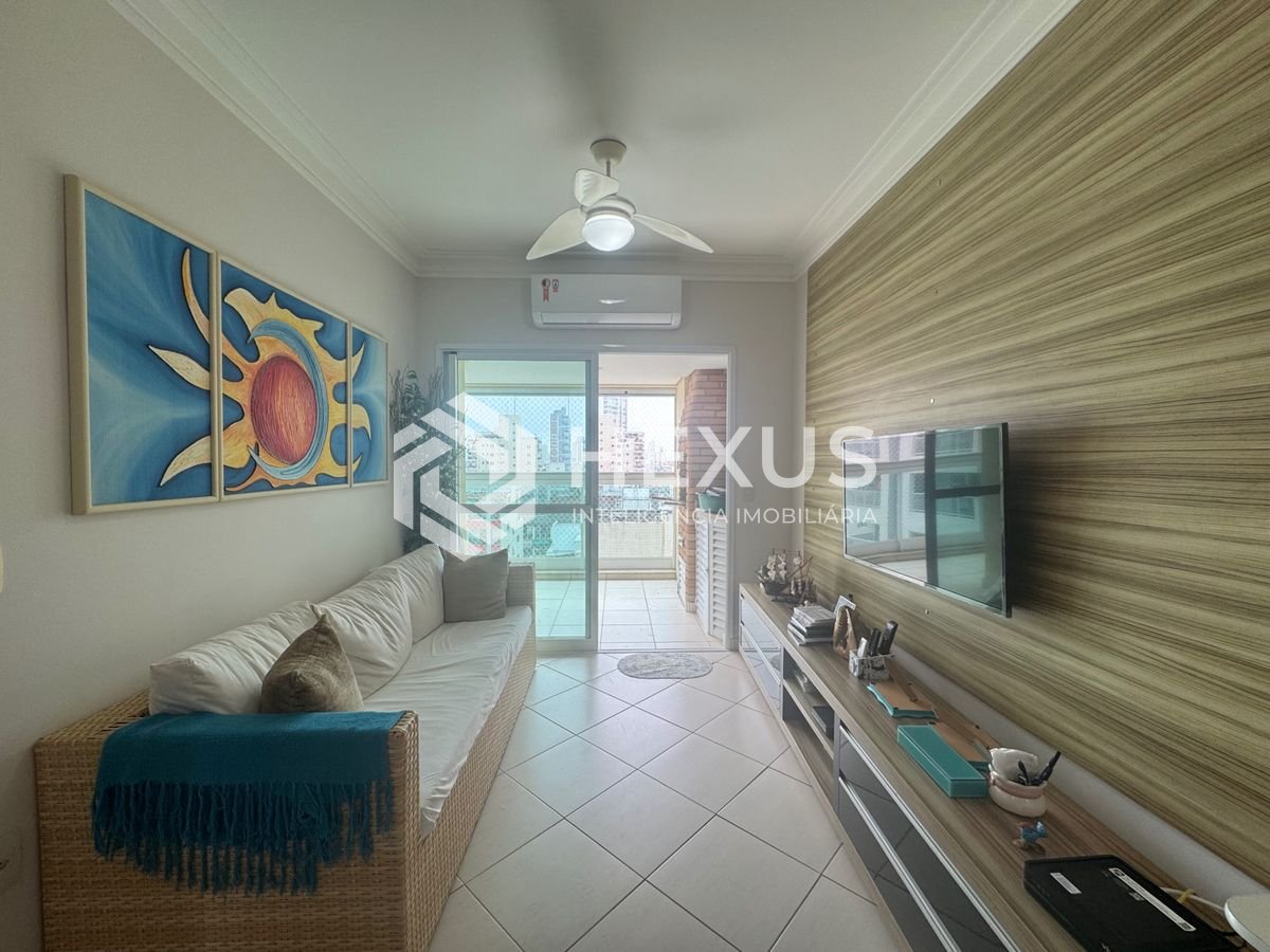 Foto 5 de Apartamento reformado com varanda gourmet vista mar e lazer na Enseada, Guarujá