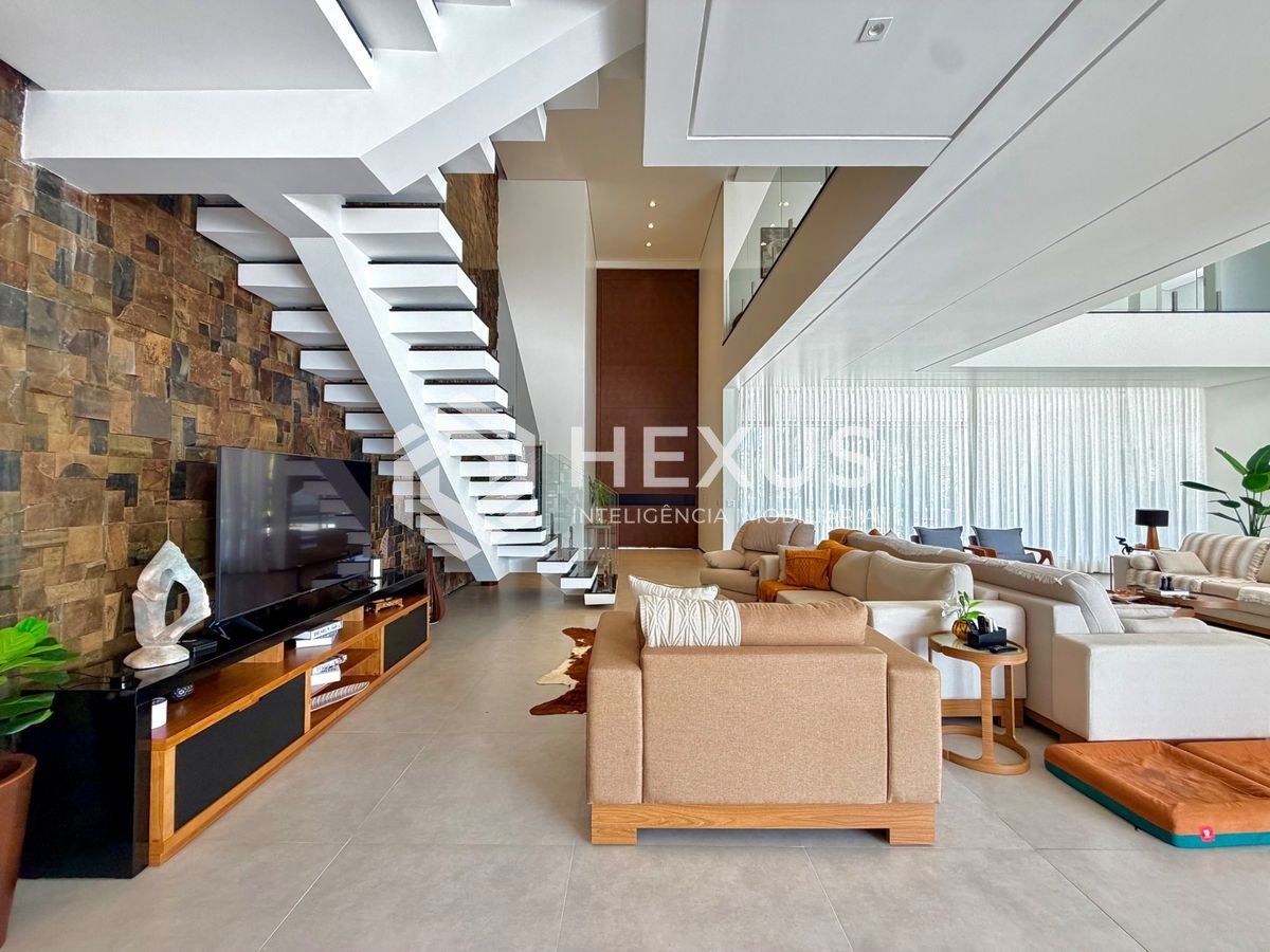 Foto 5 de Casa de alto padrão com varanda área gourmet e piscina no Acapulco, Guarujá