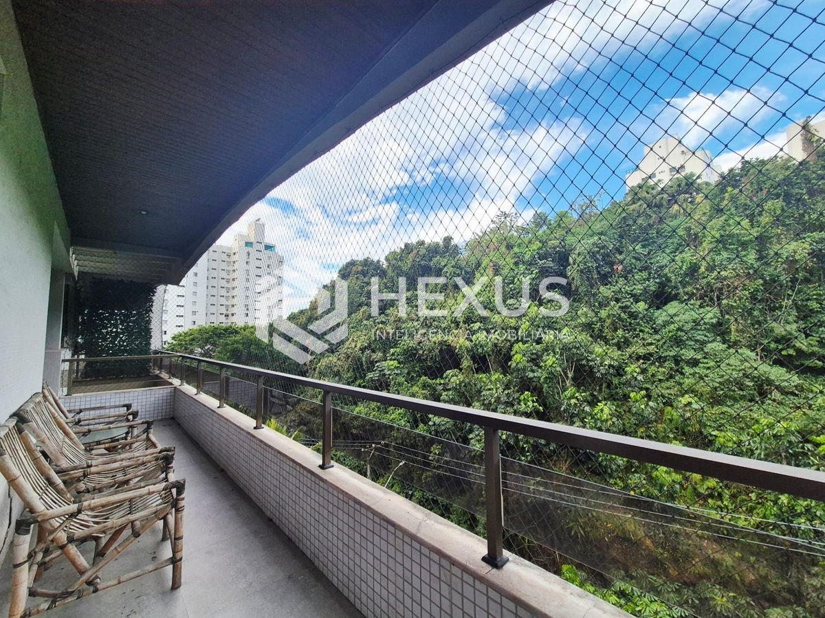 Foto 4 de Apartamento com varanda e lazer na região do Morro do Maluf nas Pitangueiras, Guarujá
