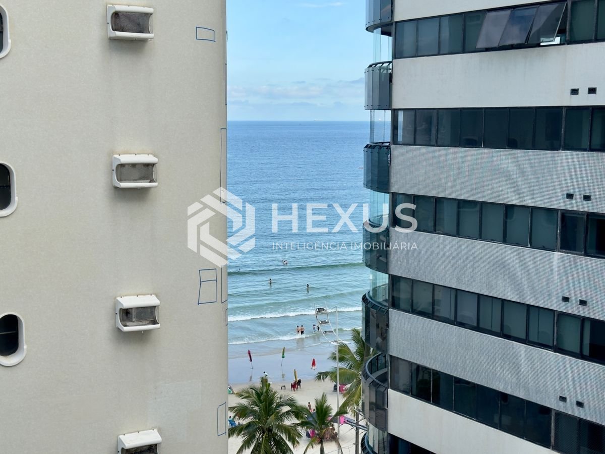 Foto 5 de Apartamento reformado com vista mar e lazer a 100m da praia no Jardim Astúrias, Guarujá