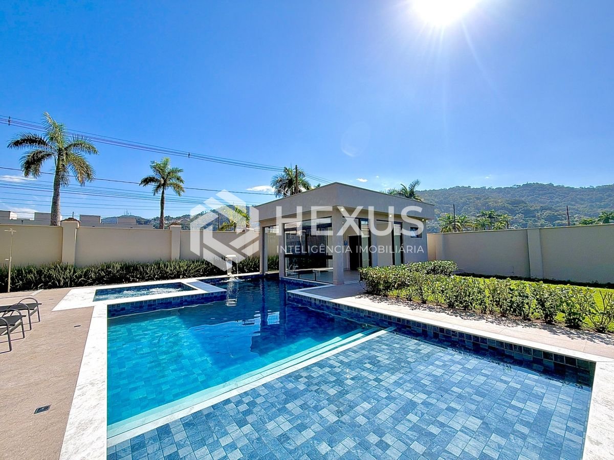 Foto 4 de Casa reformada e mobiliada com piscina sauna e área gourmet na Enseada, Guarujá