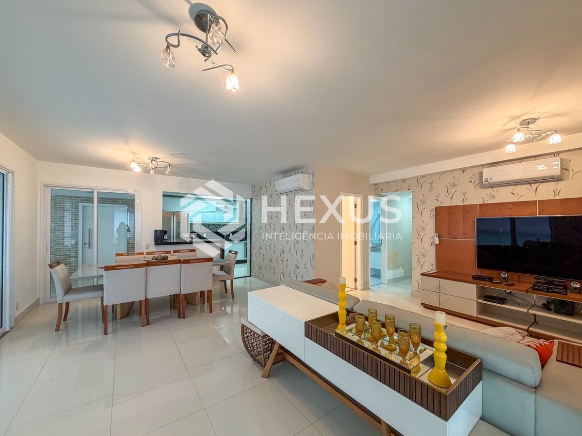 Foto 5 de Apartamento reformado com varanda gourmet vista mar e lazer a 150m da praia na região do Casagrande na Enseada, Guarujá