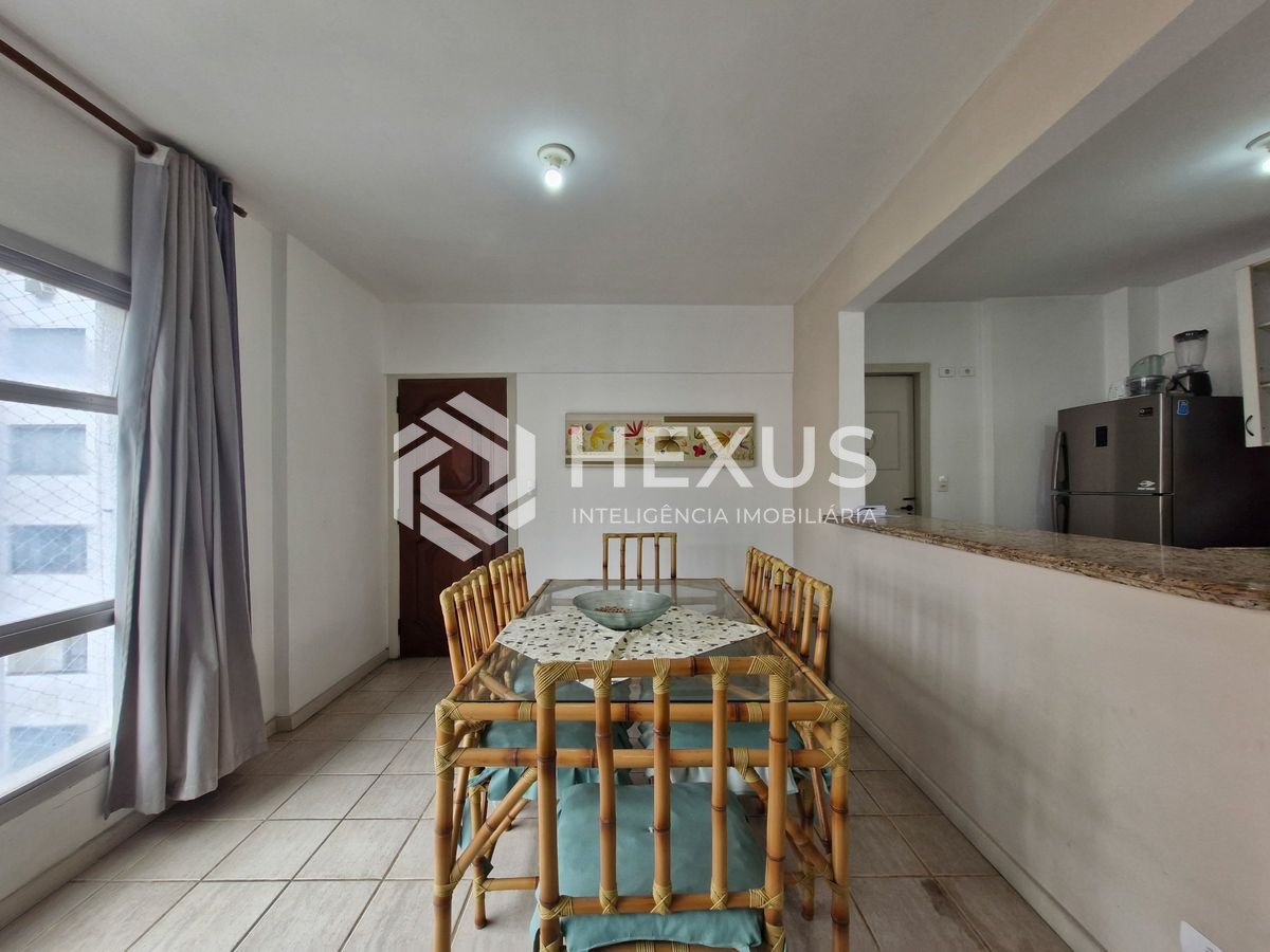 Foto 4 de Apartamento com varanda e lazer nas Pitangueiras, Guarujá