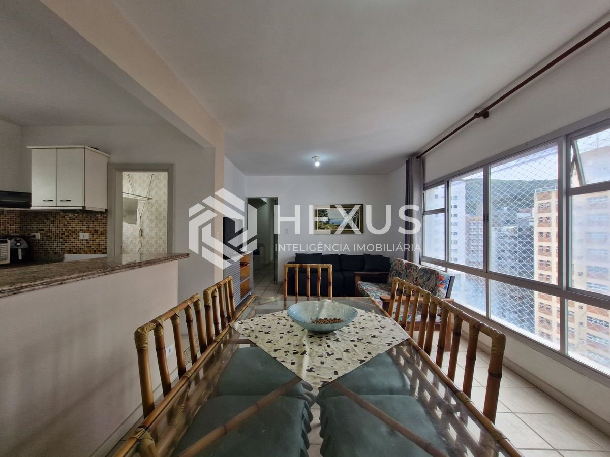 Foto 3 de Apartamento com varanda e lazer nas Pitangueiras, Guarujá