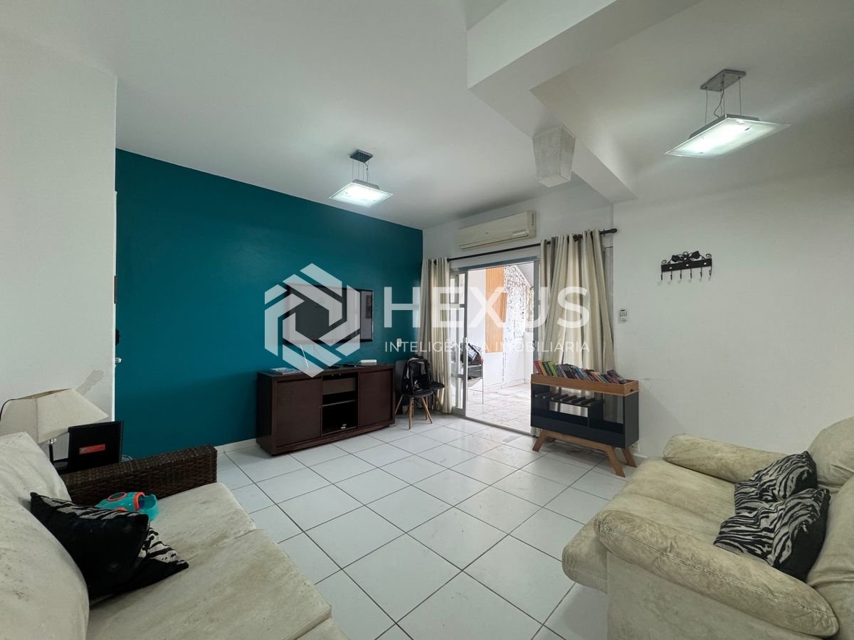 Foto 5 de Apartamento com varanda e lazer a 250m da praia na Enseada, Guarujá