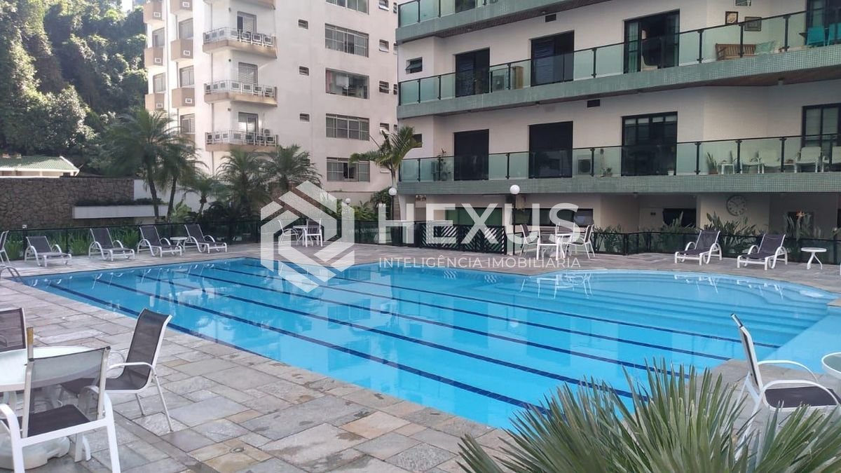 Foto 5 de Apartamento reformado com varanda e lazer a 2 quadras da praia nas Pitangueiras, Guarujá