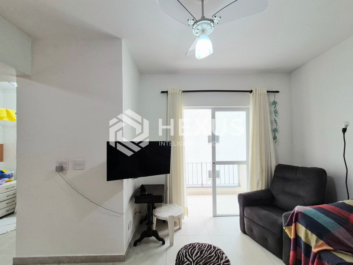 Foto 4 de Apartamento com varanda a 1 quadra da praia na região da Barra Funda nas Pitangueiras, Guarujá