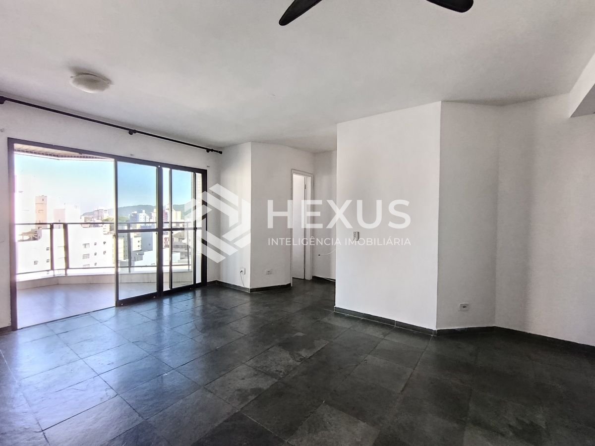 Foto 5 de Apartamento com varanda vista mar e lazer a 200m da praia no Jardim Astúrias, Guarujá