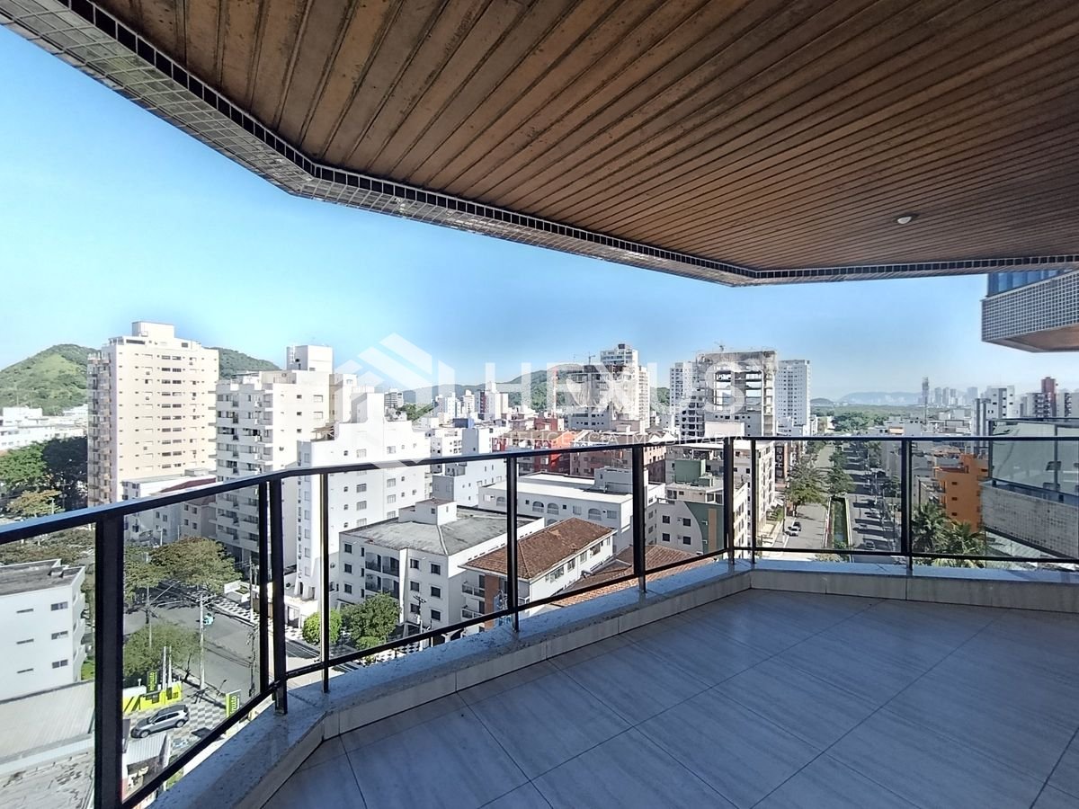 Foto 4 de Apartamento com varanda vista mar e lazer a 200m da praia no Jardim Astúrias, Guarujá