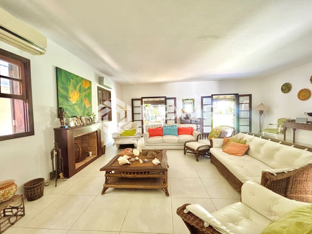 Foto 4 de Casa com piscina e área gourmet no Jardim Acapulco, Guarujá