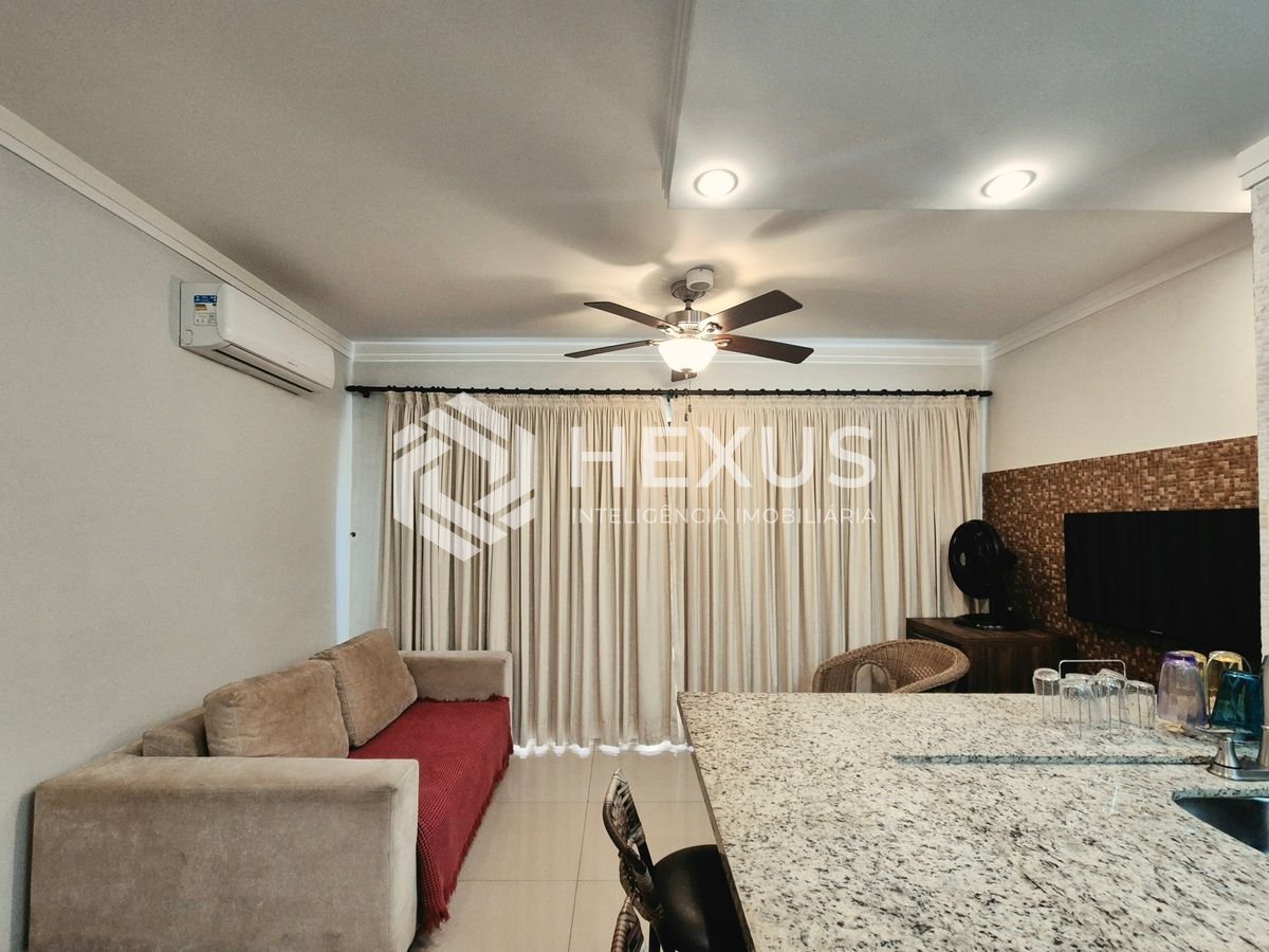 Foto 5 de Apartamento com varanda e lazer a 1 quadra da praia na região da Barra Funda nas Pitangueiras, Guarujá