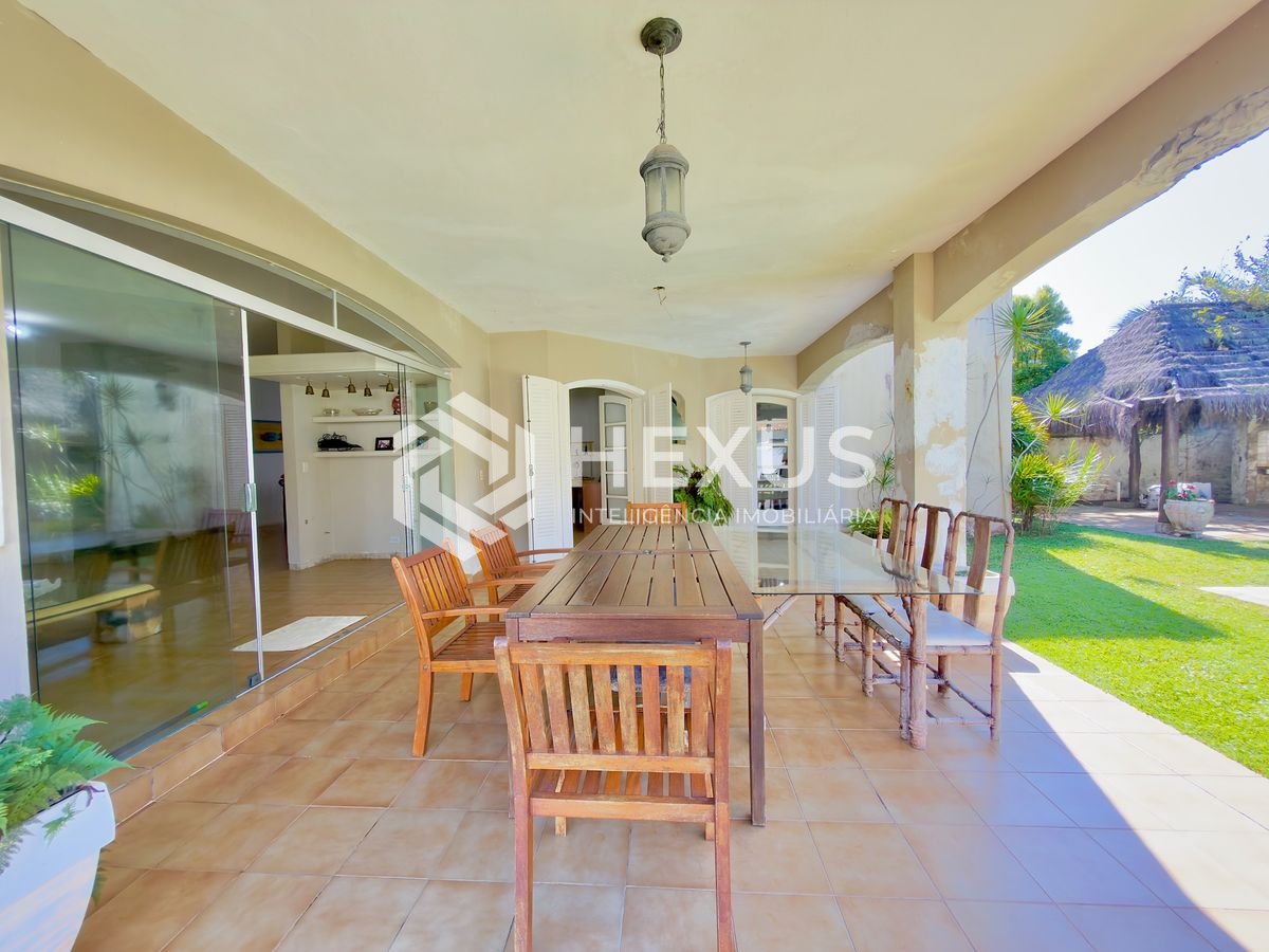 Foto 3 de Casa de alto padrão com piscina e área gourmet no Jardim Acapulco, Guarujá