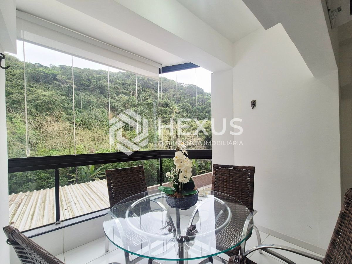 Foto 5 de Apartamento com varanda e lazer nas Pitangueiras, Guarujá
