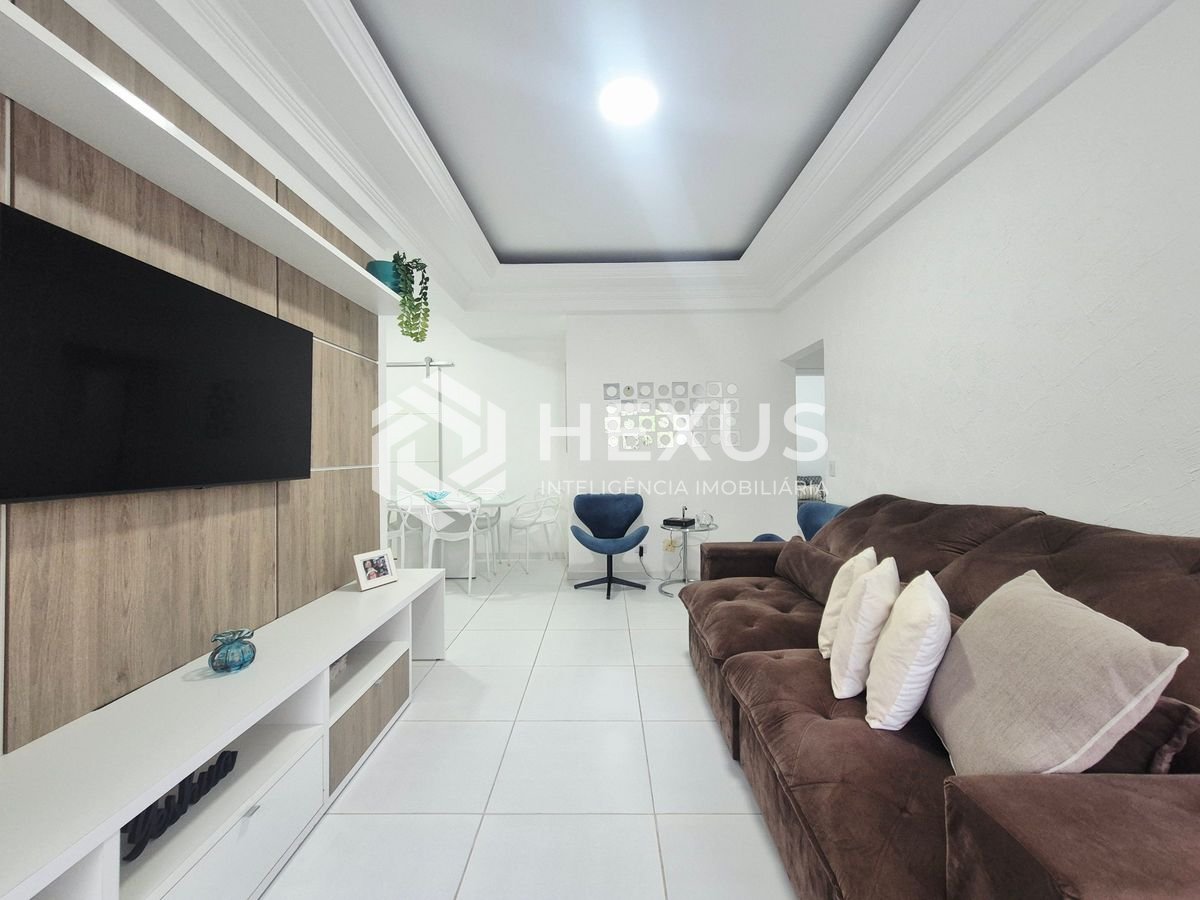 Foto 3 de Apartamento com varanda e lazer nas Pitangueiras, Guarujá