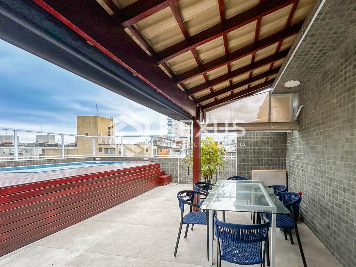Foto 4 de Apartamento reformado com varanda gourmet vista mar na Enseada, Guarujá