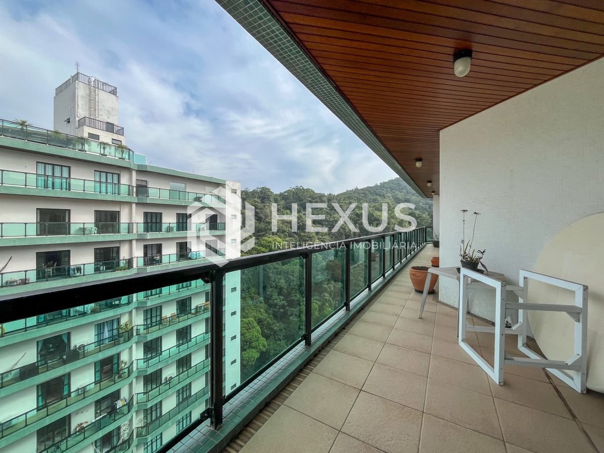 Apartamento em Pitangueiras — foto 1