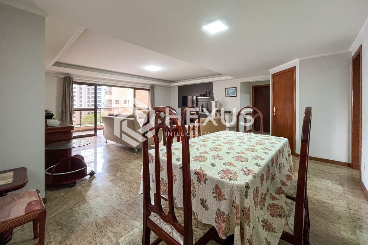 Foto 5 de Apartamento com varanda e lazer nas Pitangueiras, Guarujá