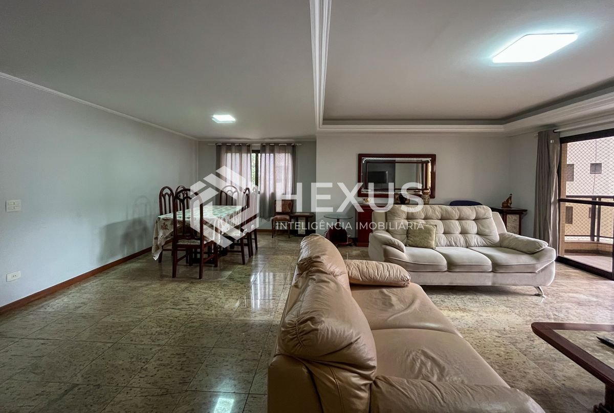 Foto 4 de Apartamento com varanda e lazer nas Pitangueiras, Guarujá