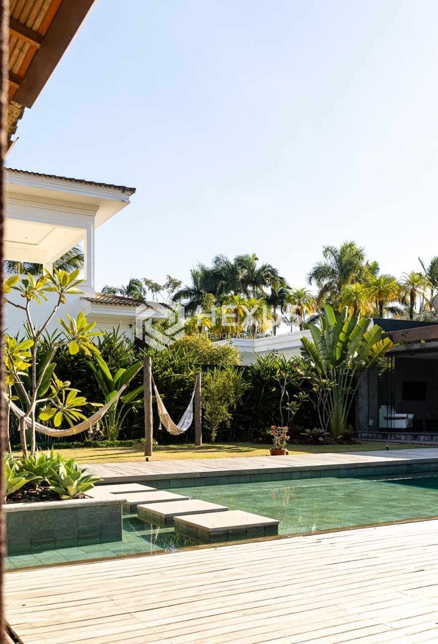 Foto 3 de Casa reformada de alto padrão com área gourmet e piscina no Acapulco, Guarujá