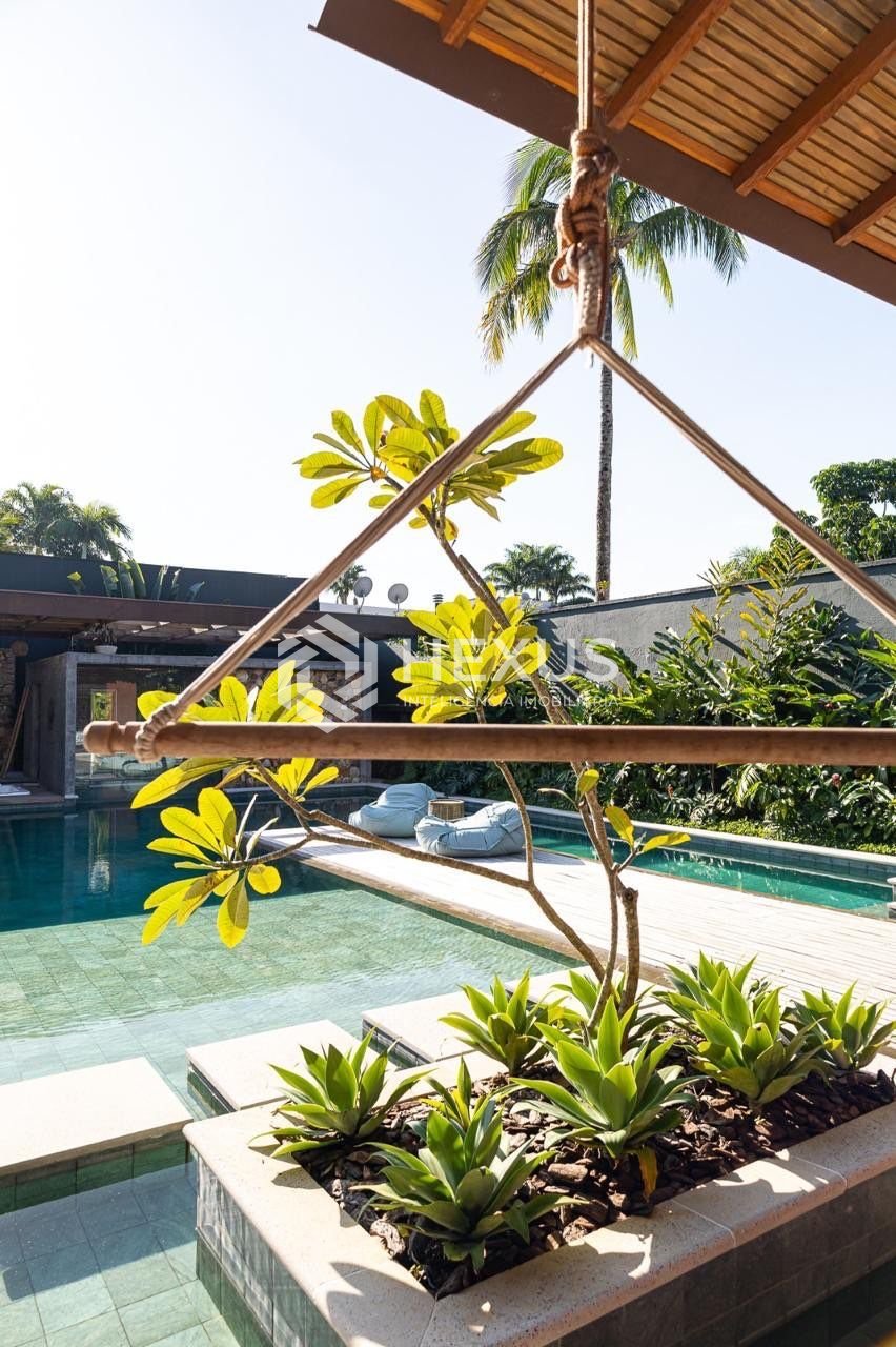 Foto 5 de Casa reformada de alto padrão com área gourmet e piscina no Acapulco, Guarujá