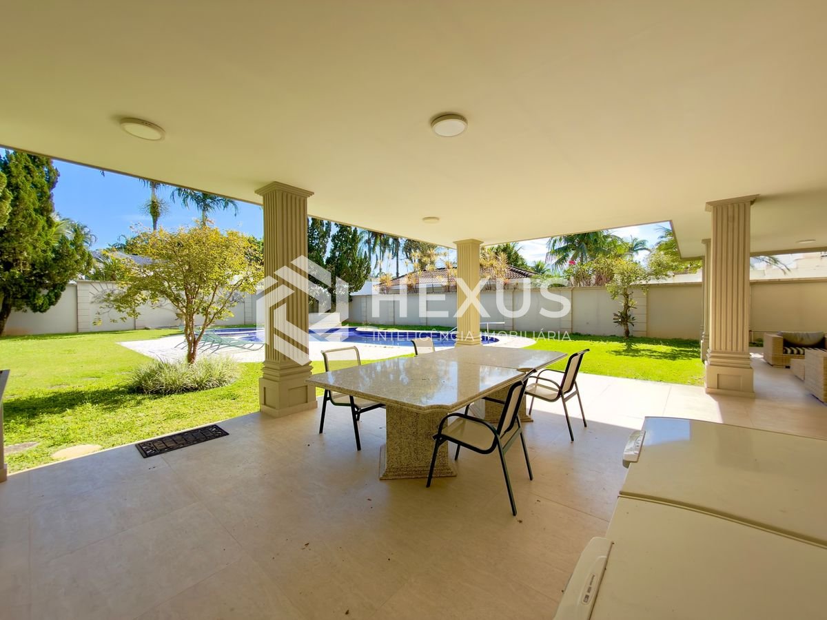 Foto 4 de Casa de alto padrão com piscina e área gourmet no Jardim Acapulco, Guarujá