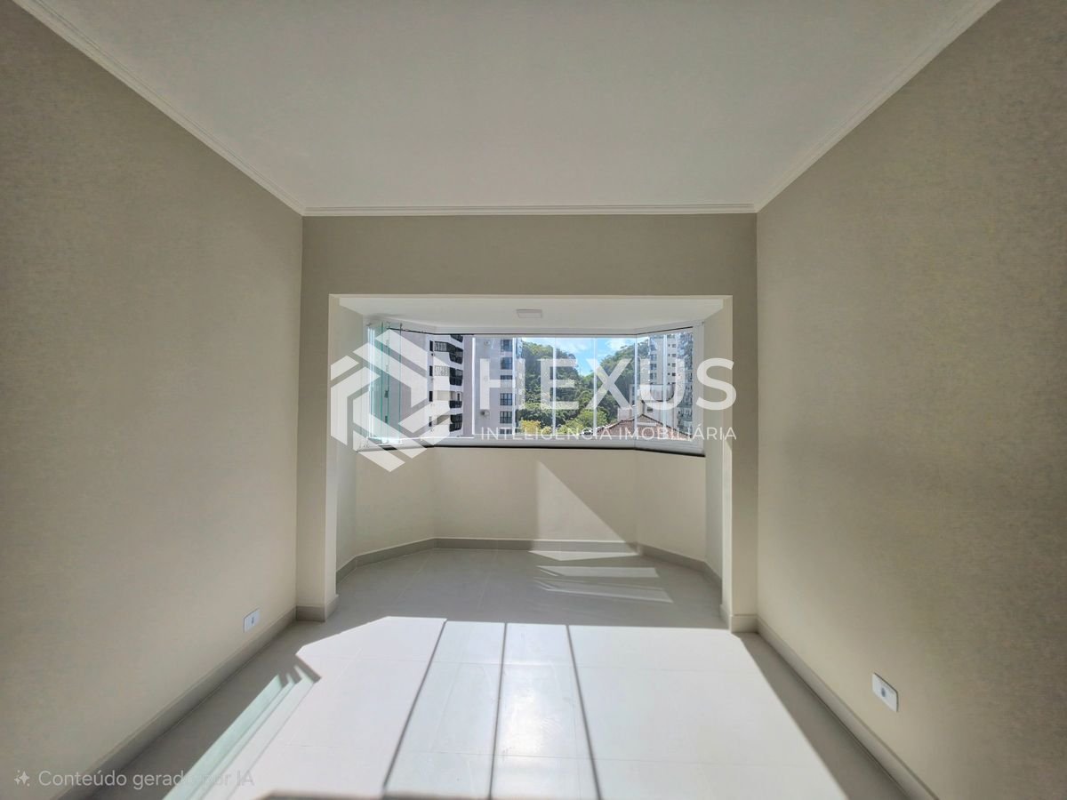 Apartamento em Pitangueiras — foto 1