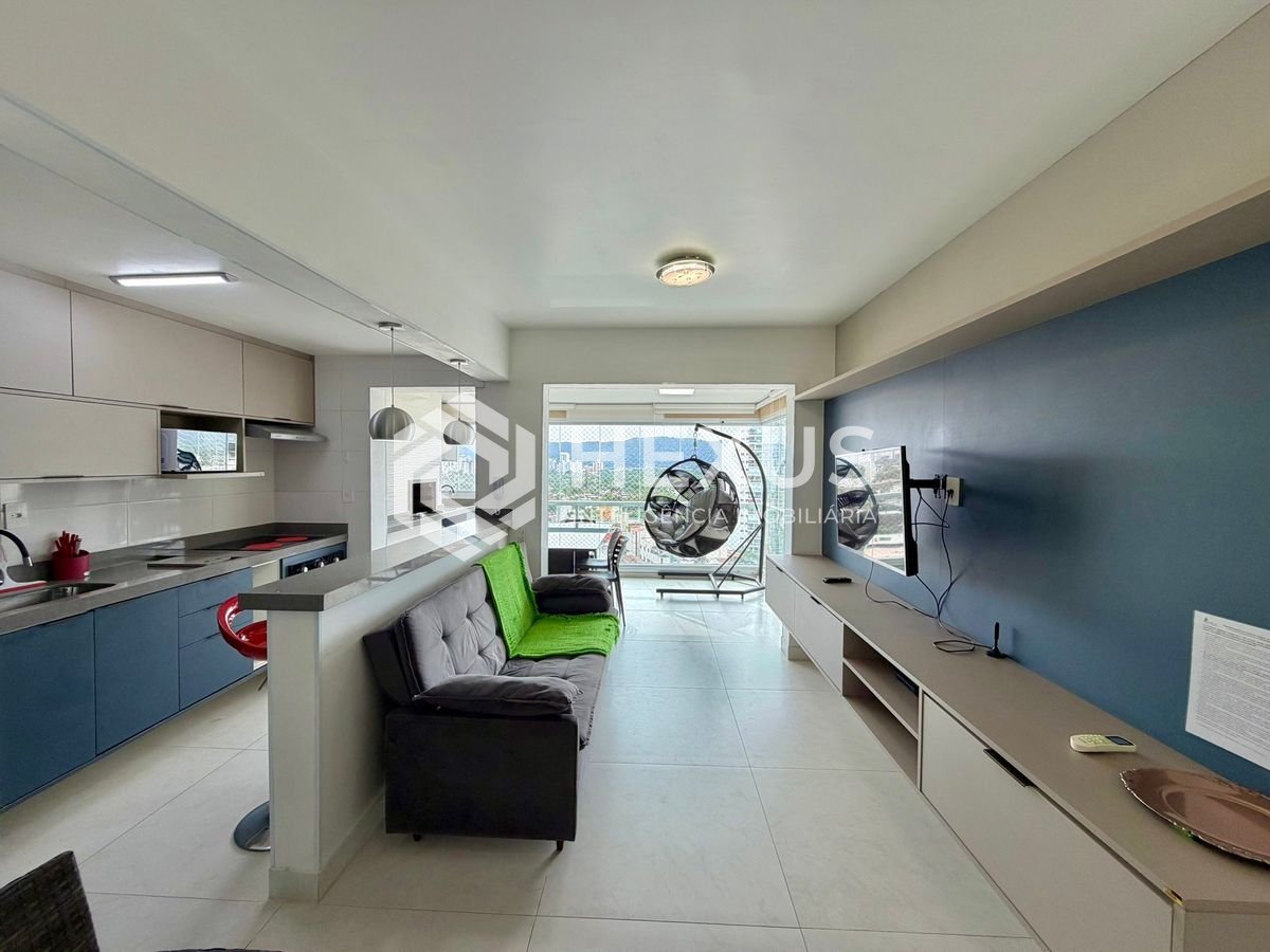 Foto 2 de Apartamento reformado com varanda gourmet vista mar e lazer na Enseada, Guarujá