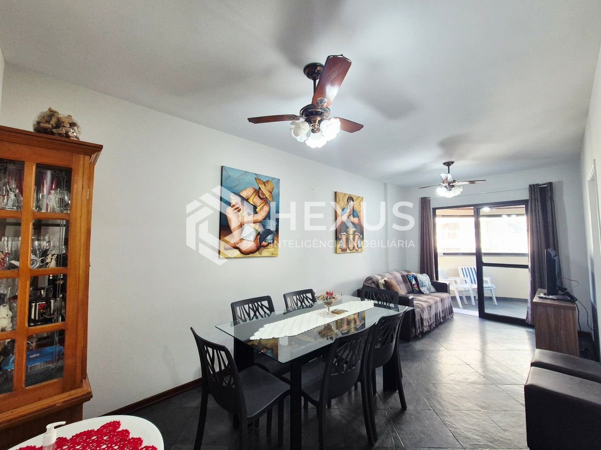 Foto 4 de Apartamento com varanda vista mar e lazer a 1 quadra da praia nas Pitangueiras, Guarujá