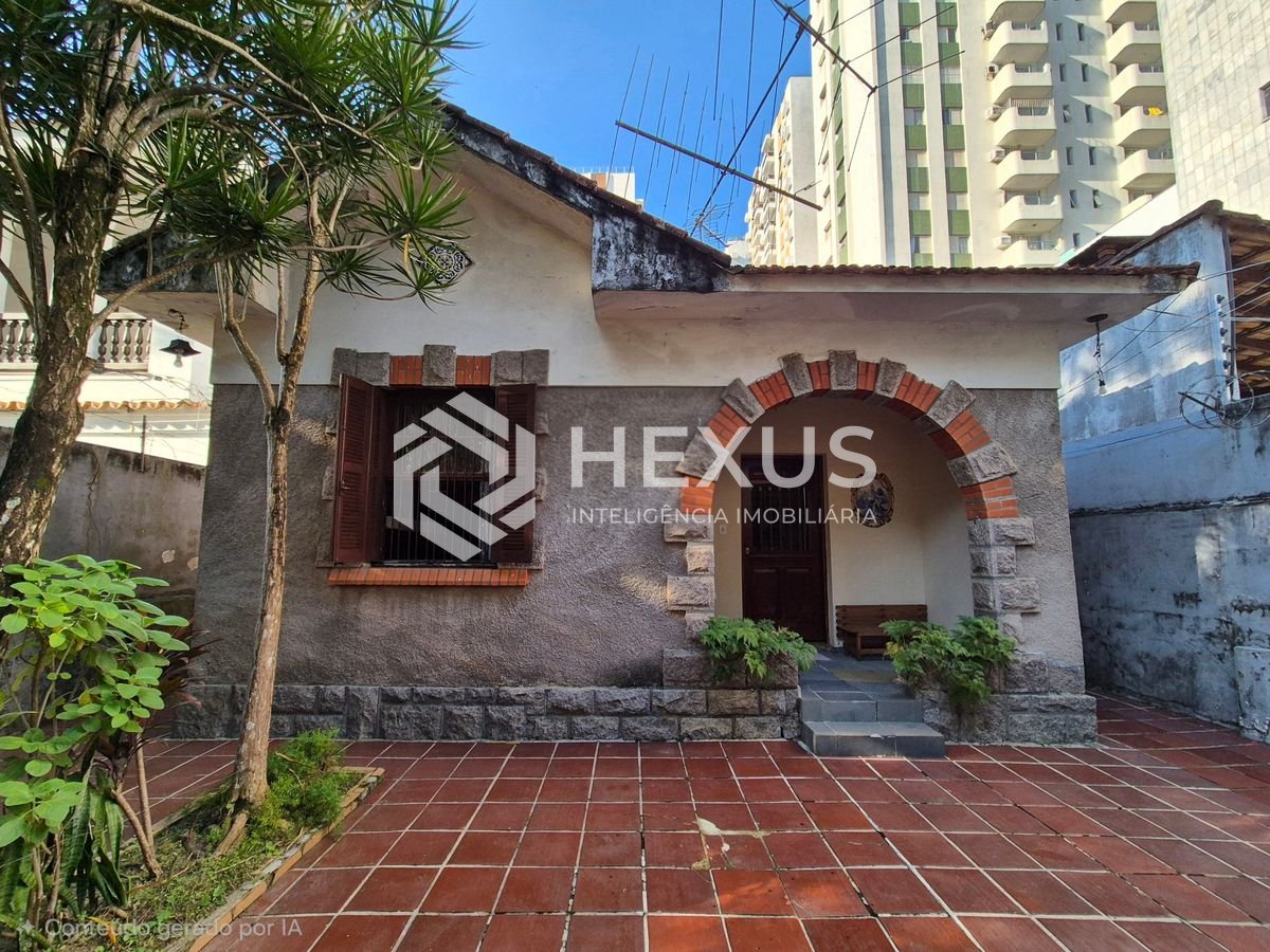 Foto 3 de Casa a 2 quadras da praia na região do Vila Maia nas Pitangueiras , Guarujá