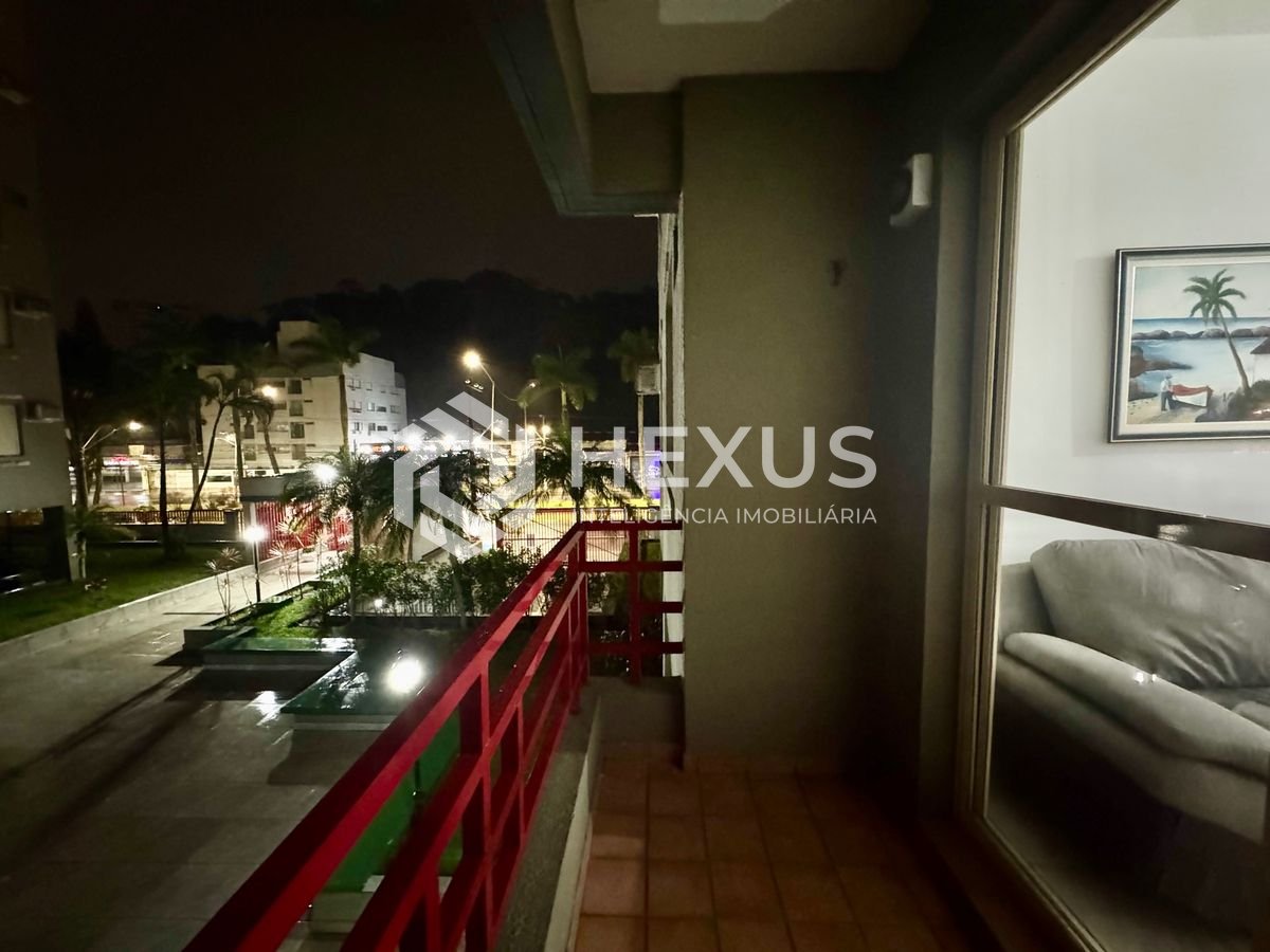 Foto 3 de Apartamento com varanda e lazer na Enseada, Guarujá