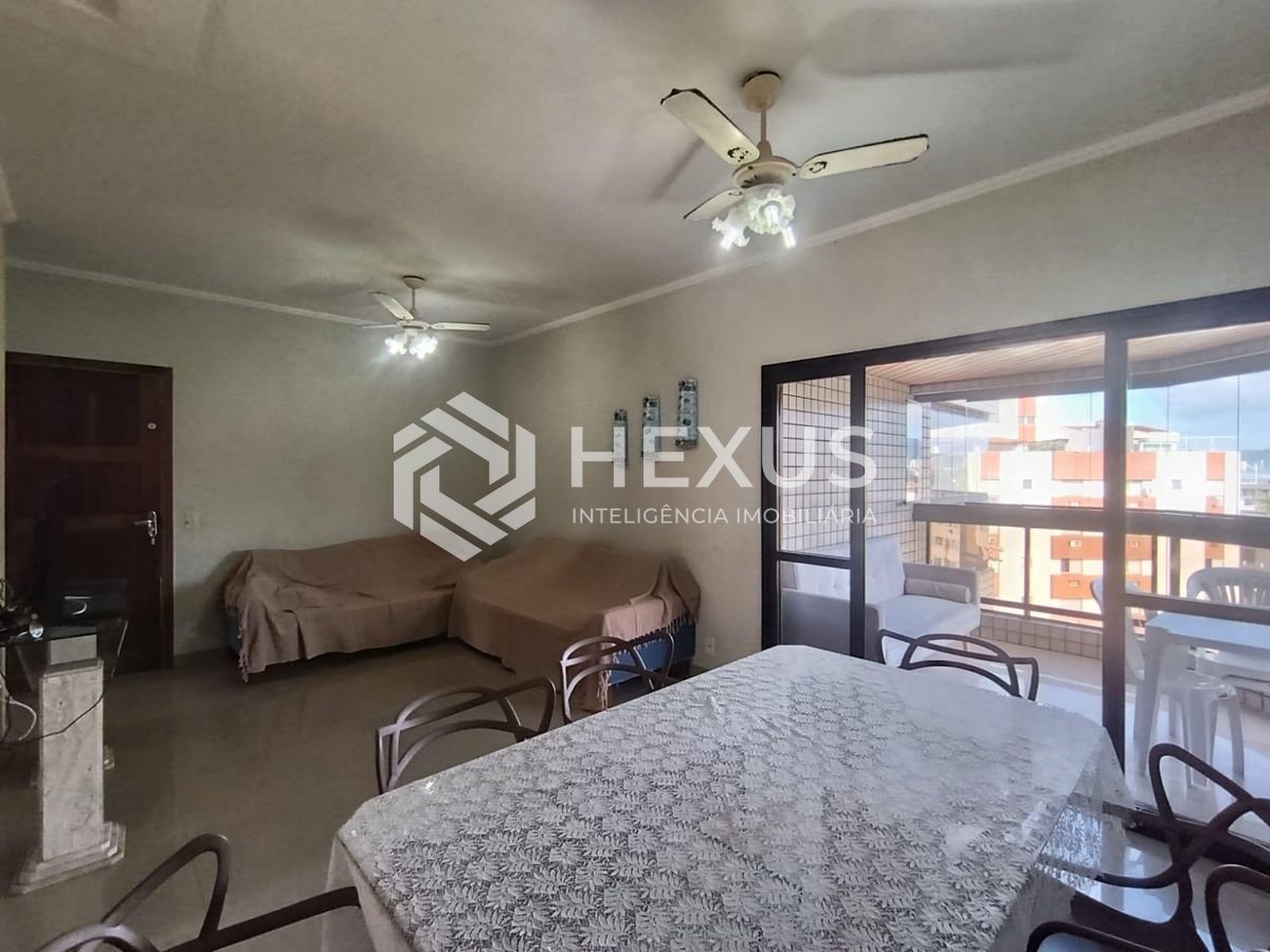 Foto 2 de Apartamento com varanda e lazer na Enseada, Guarujá