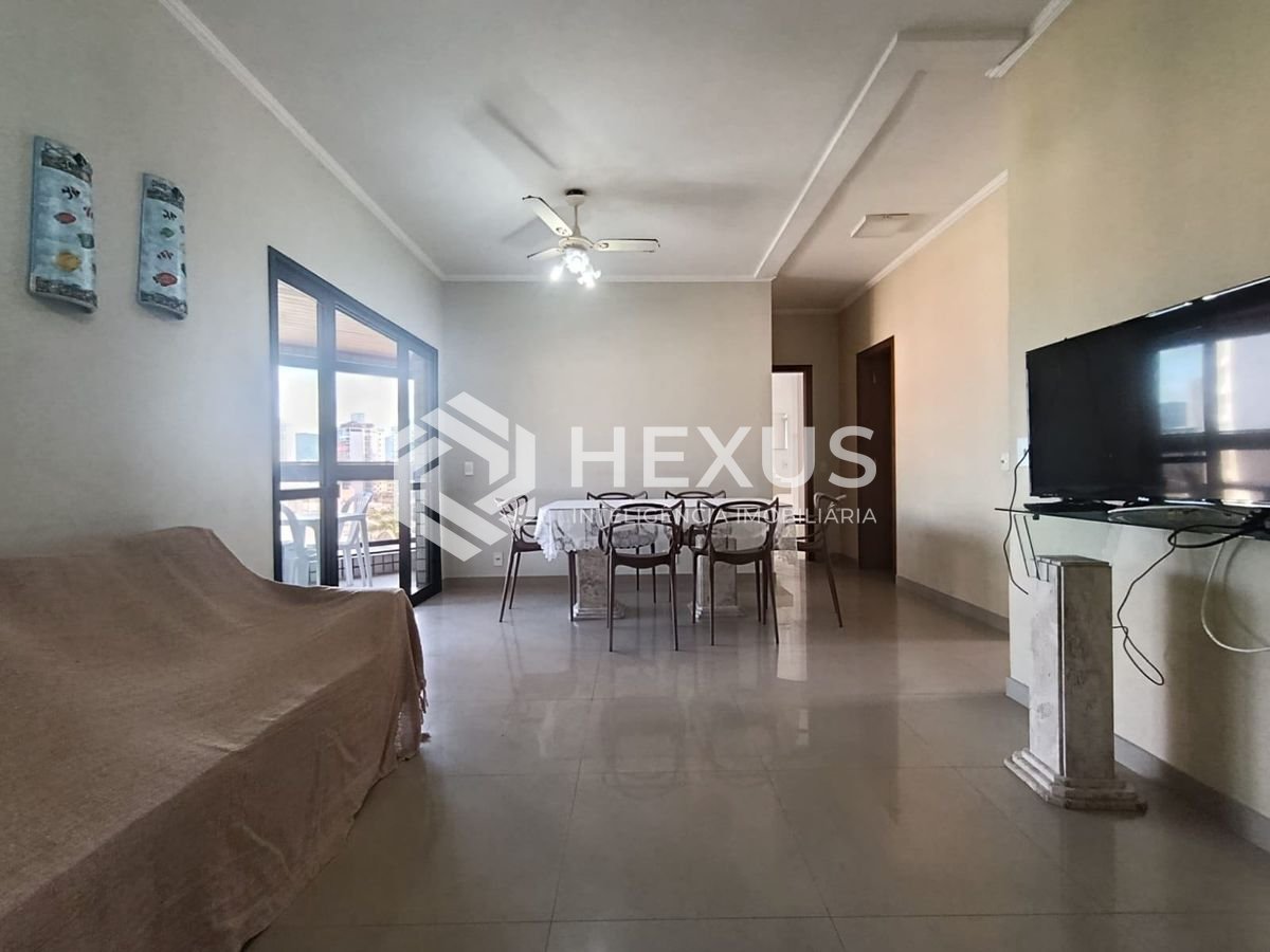 Foto 3 de Apartamento com varanda e lazer na Enseada, Guarujá