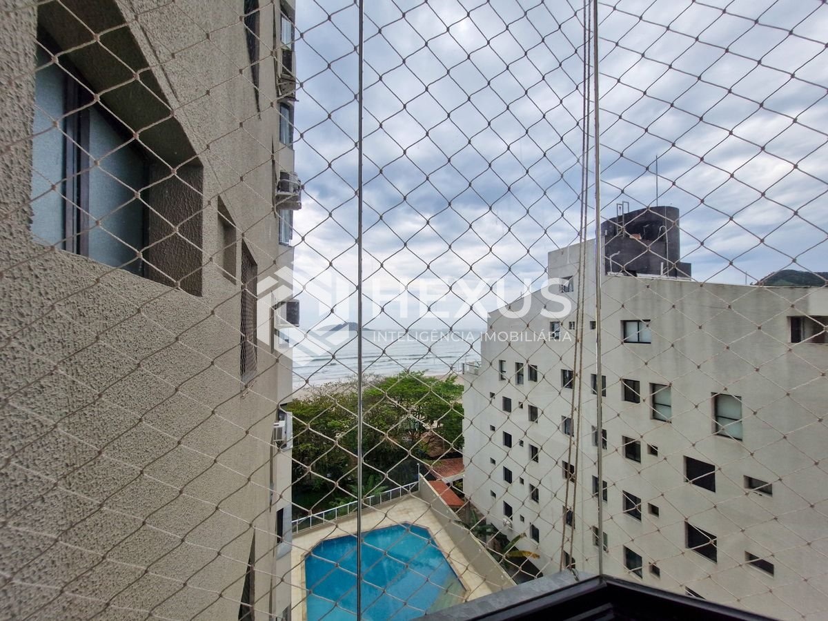 Foto 4 de Apartamento frente mar com varanda vista mar e lazer no Tombo, Guarujá