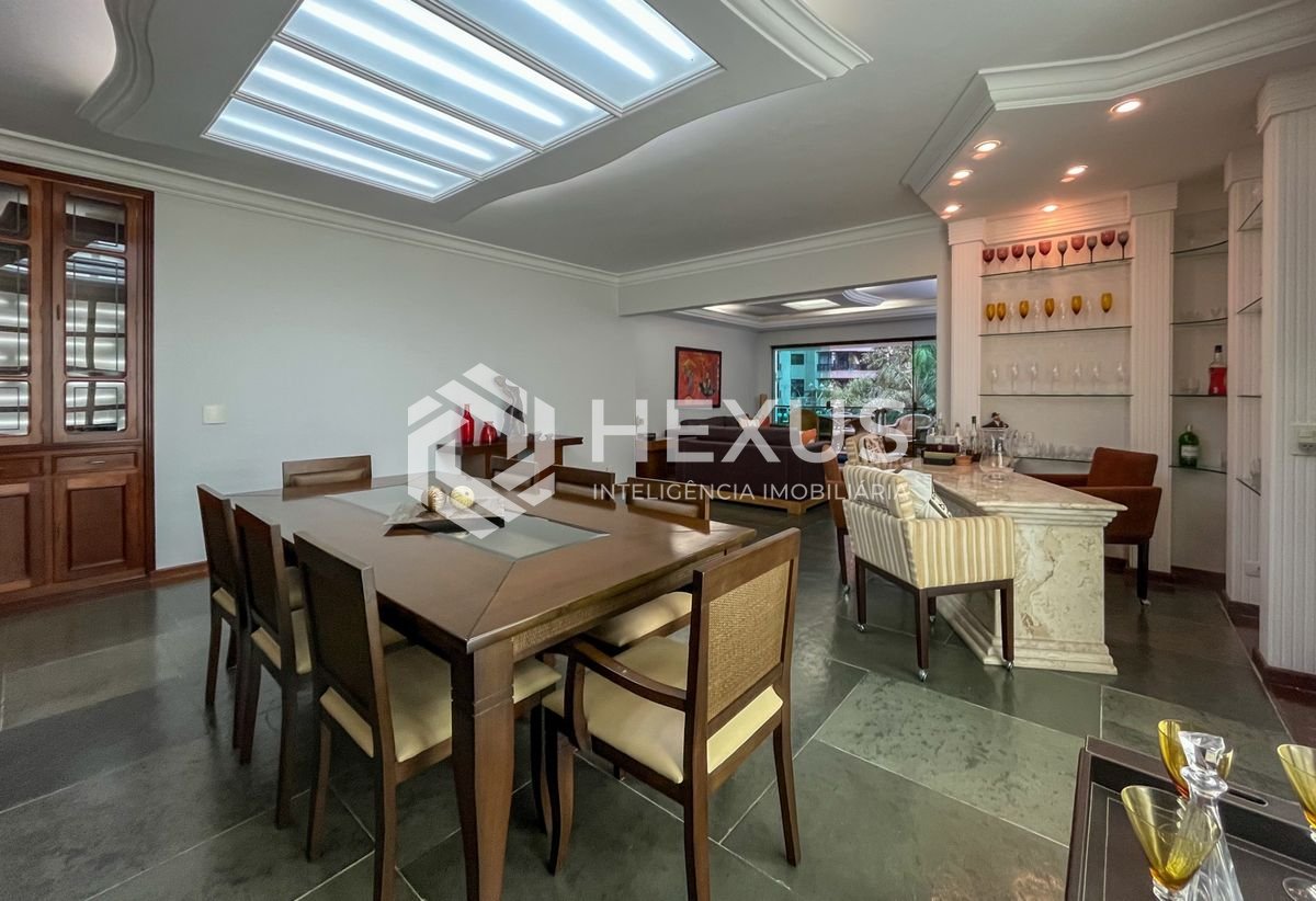 Foto 5 de Apartamento com varanda gourmet e lazer nas Pitangueiras, Guarujá