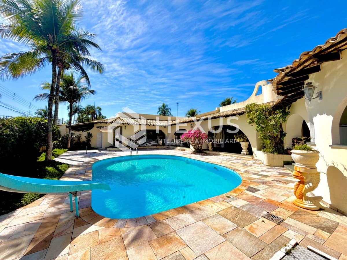 Foto 3 de Casa  com piscina e área gourmet no Jardim Acapulco, Guarujá