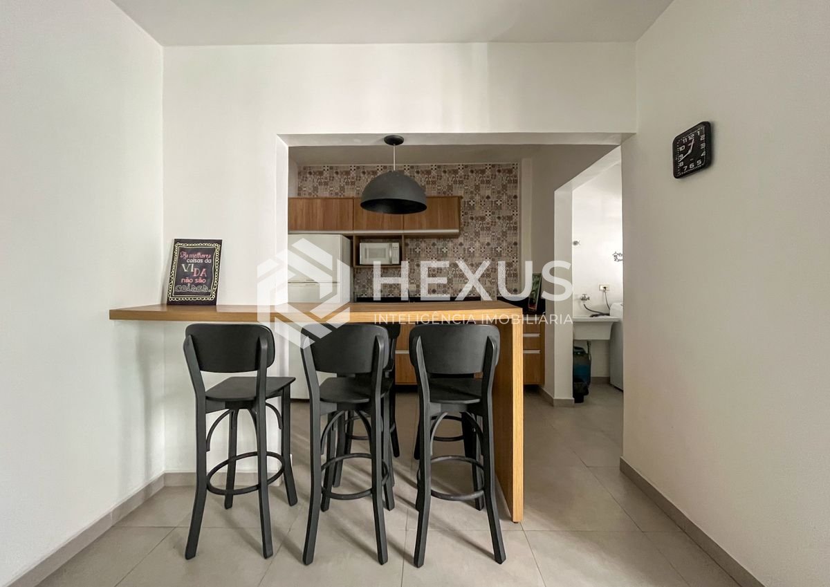 Foto 4 de Apartamento com varanda vista mar e lazer a 1 quadra da praia na região da Barra Funda nas Pitangueiras, Guarujá