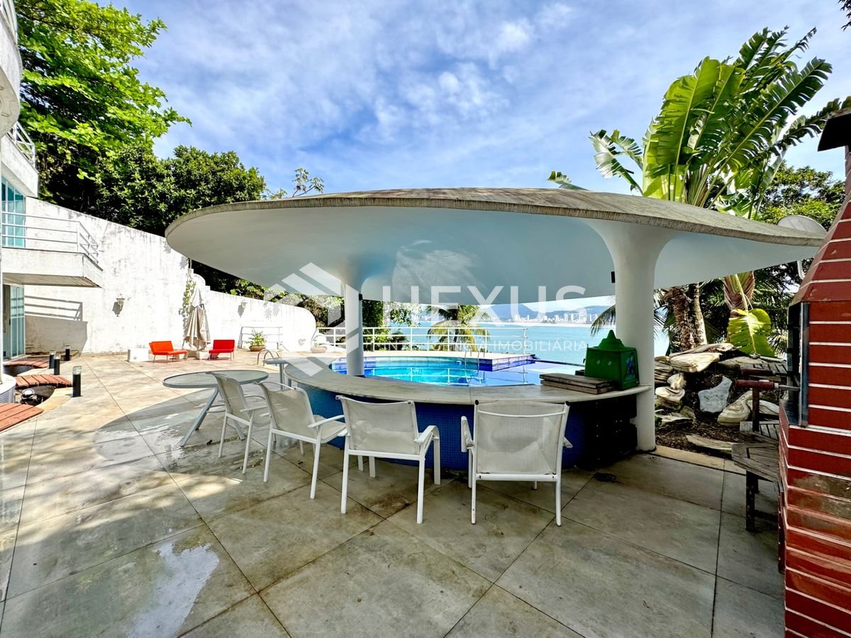 Foto 4 de Mansão de luxo com vista panorâmica para o mar na Península da Enseada, Guarujá