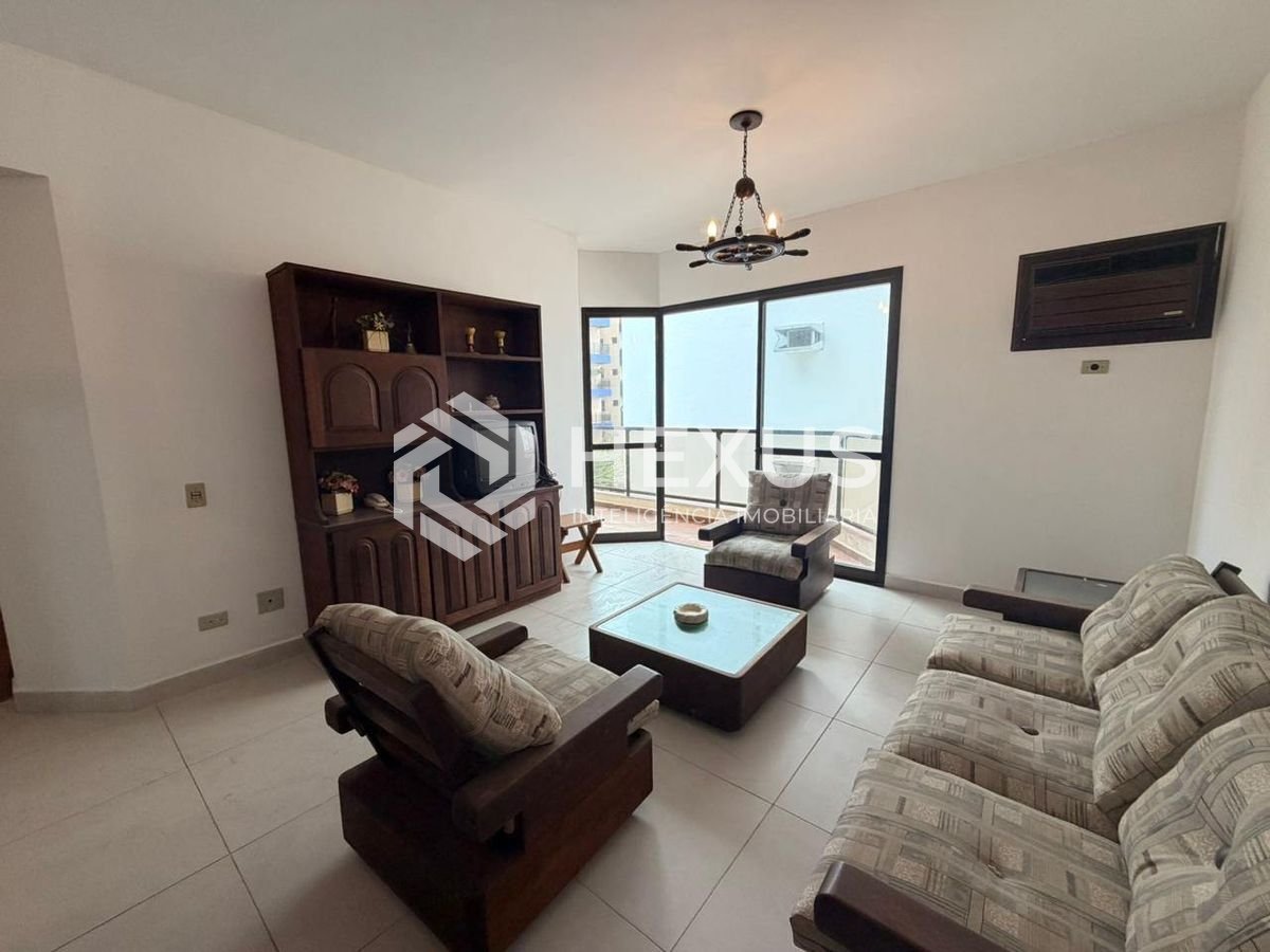 Foto 5 de Apartamento com varanda e lazer a 300m da praia na região do Tortugas na Enseada, Guarujá