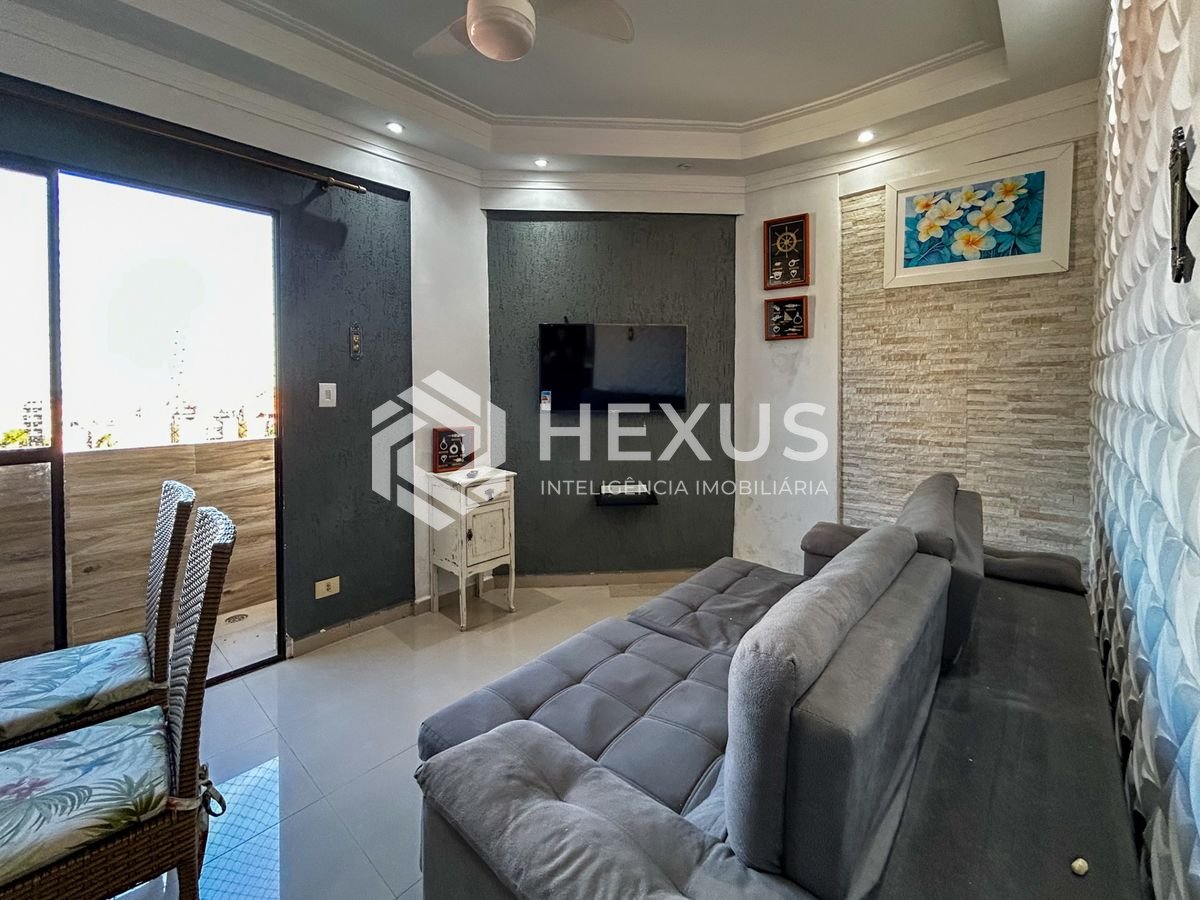 Foto 2 de Apartamento reformado com varanda vista mar e lazer a 600m da praia na Enseada, Guarujá