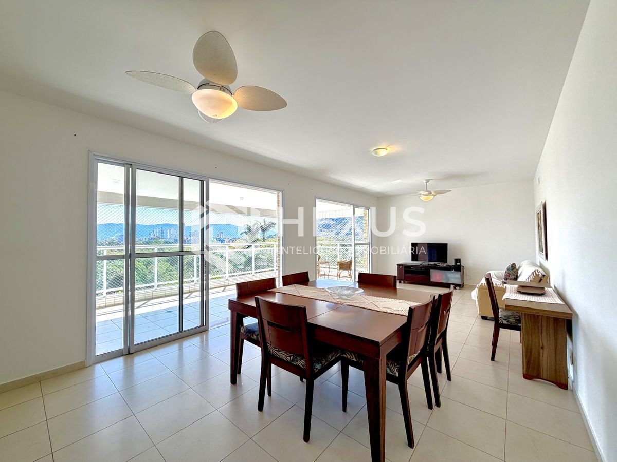 Foto 3 de Apartamento com varanda gourmet vista mar e lazer na região da Praia do Tortuga na Enseada, Guarujá