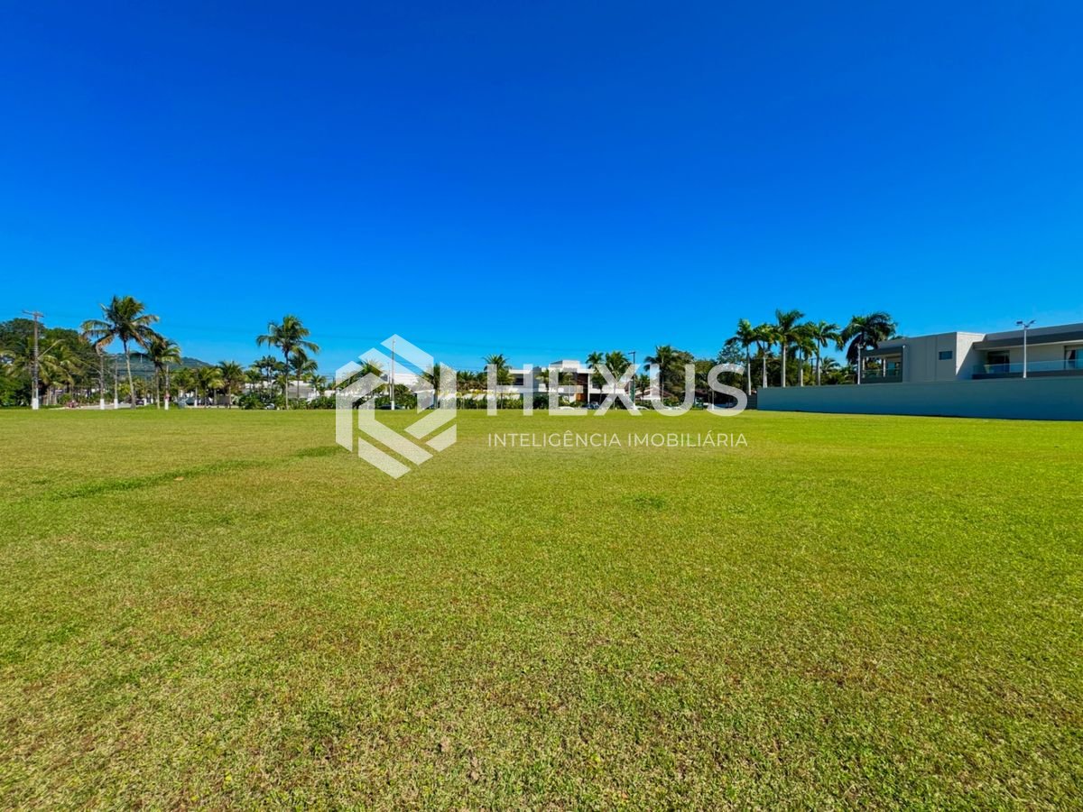 Foto 4 de Terreno de 2.165 m² frente avenida no Jardim Acapulco, Guarujá